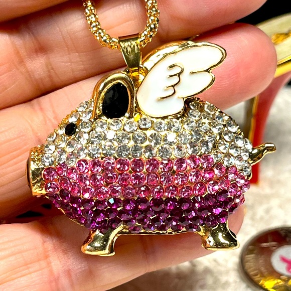 🐷💕💖betsey Johnson flying pig necklace NEW pink/fuchsia - Picture 11 of 11